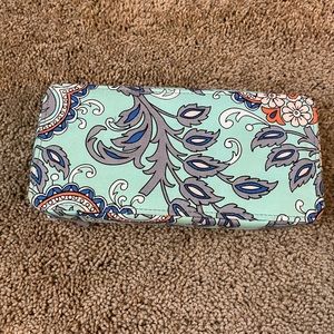 Vera Bradley case